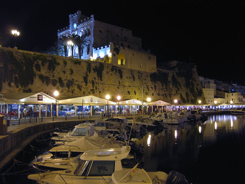 Cuitadella bei Nacht